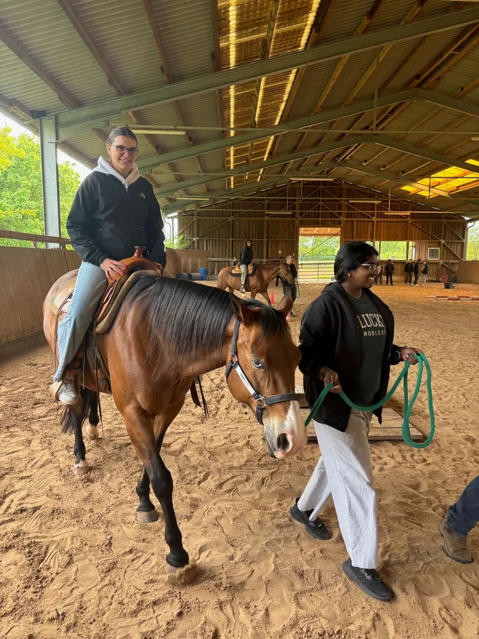 Nikolaustour/St. Martin – soziales Engagement in der GemeindeTrainings- und Pensionsstall Kayser...